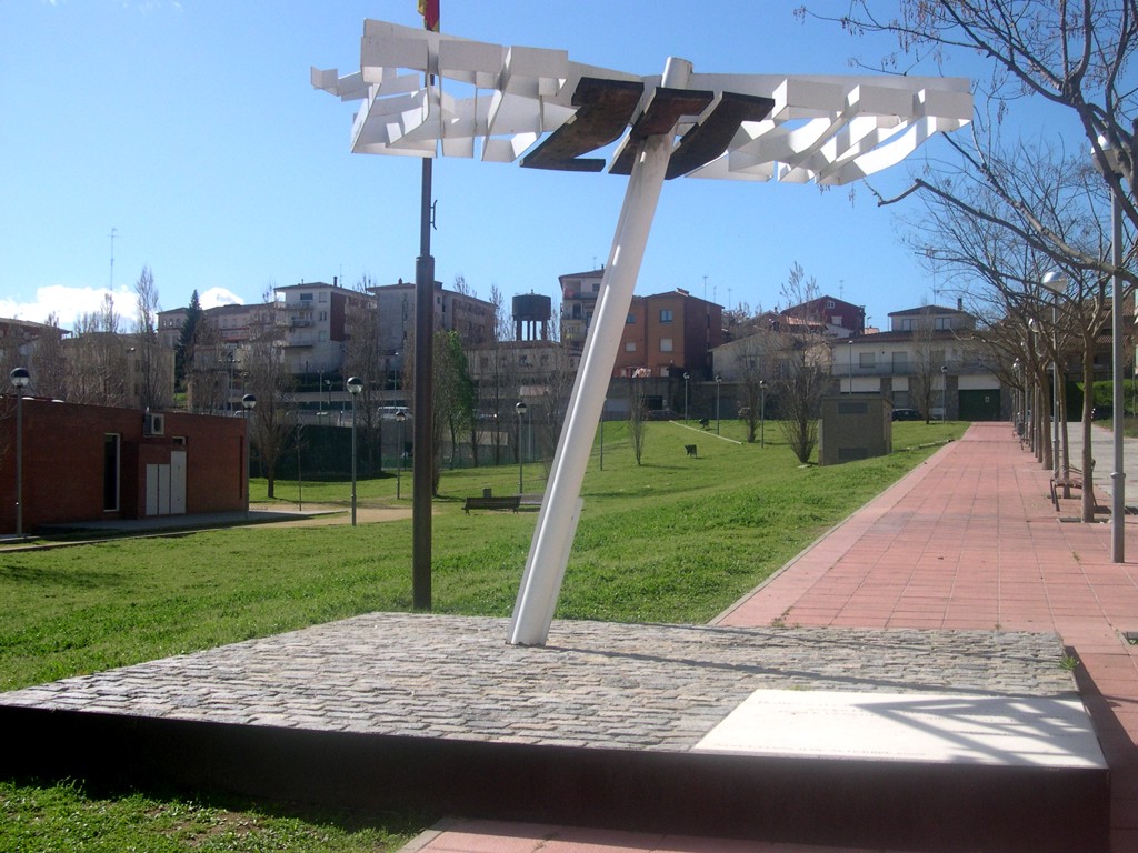 Davant el Monument a l'11 de Setembre