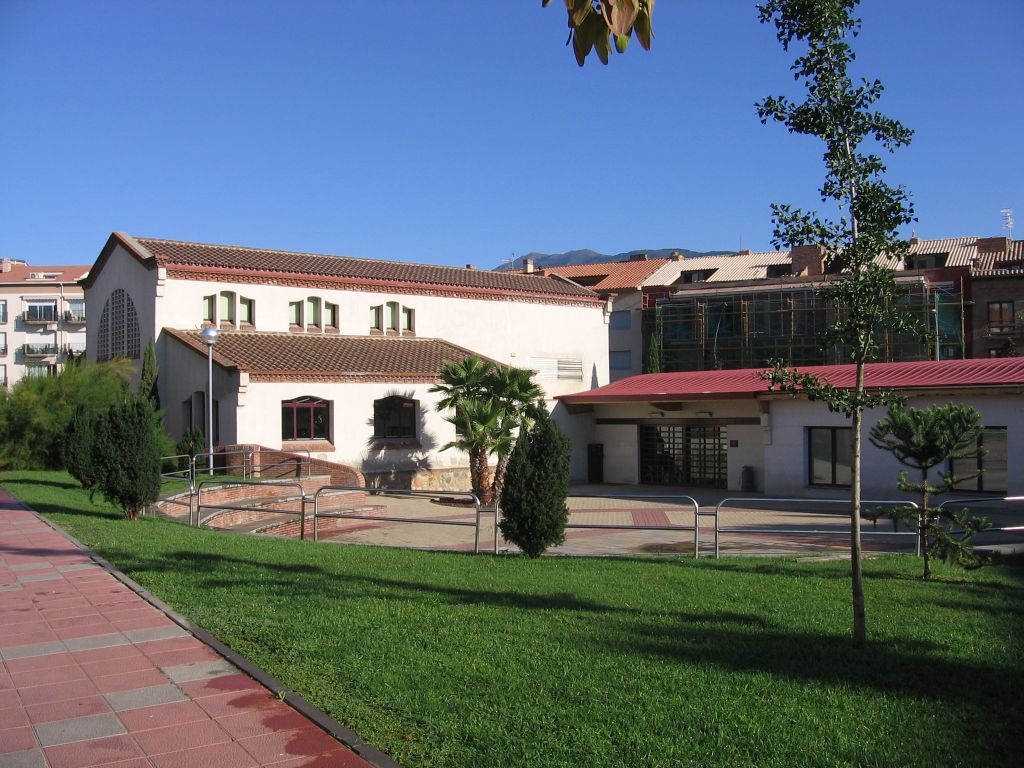 Biblioteca l'Escorxador Biblioteca l'Escorxador