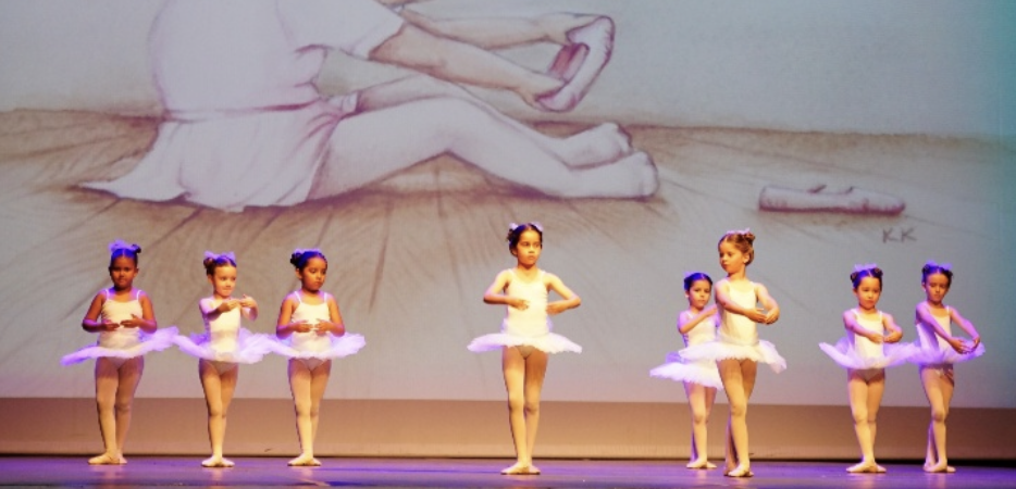 Mostra Dansa Teatre Ateneu Mostra Dansa Teatre Ateneu